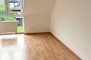 NEUE EINBAUKÜCHE - RUHIGE LAGE - MODERNES HELLES HAUS IN DÜSSELDORF - NÄHE ISD - ST GEORGE SCHOOL – Die vollständige Adresse der Immobilie erhältst du vom Anbieter., 40489 Wittlaer, Düsseldorf – Vorschaubild 10
