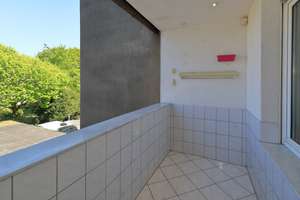 Charmante 3,5-Raum-Etagenwohnung mit Loggia, zentral in Essen-Borbeck – Die vollständige Adresse der Immobilie erhältst du vom Anbieter., 45355 Borbeck-Mitte, Essen – Vorschaubild 4