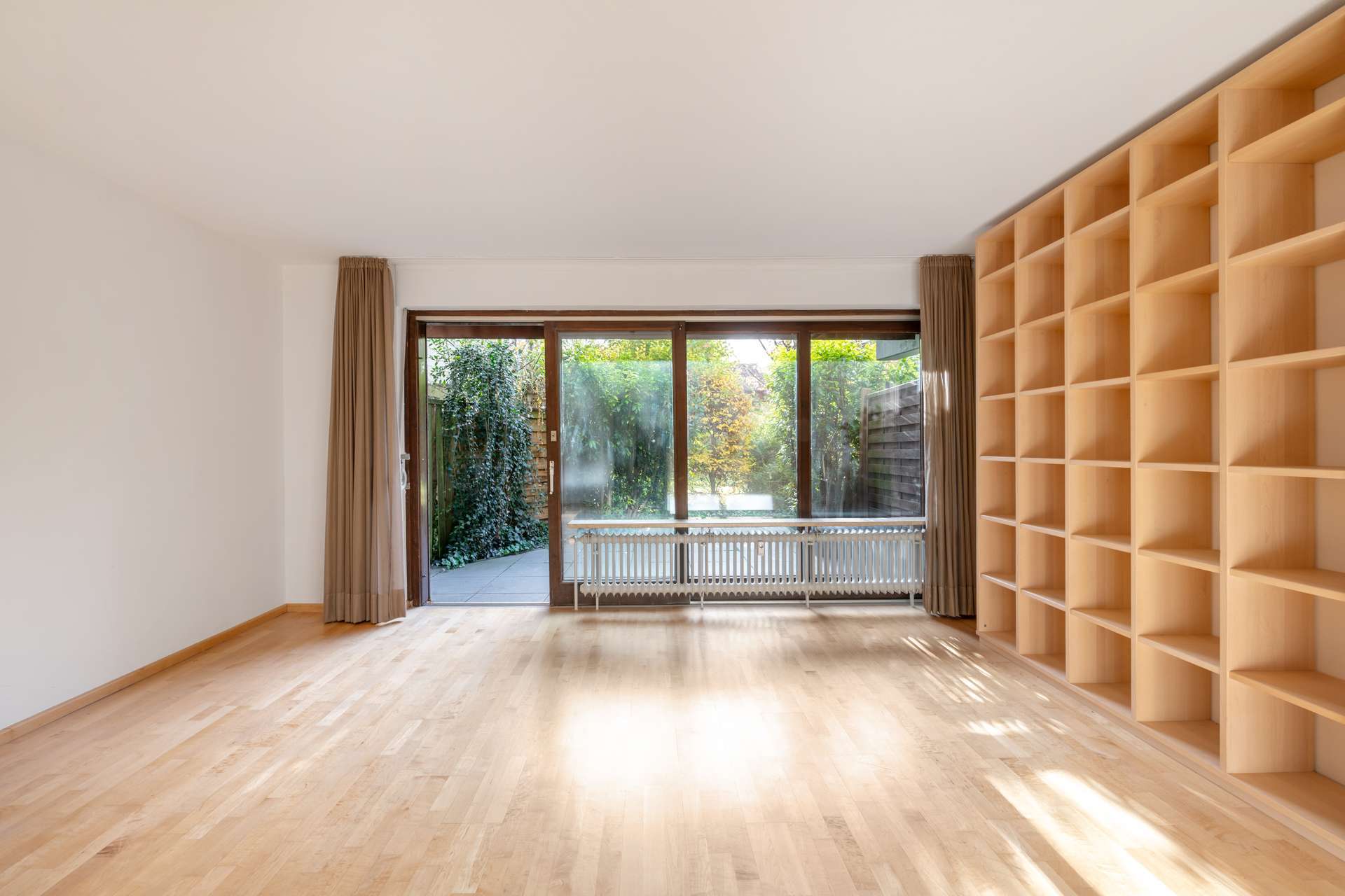 Geschmackvolle Maisonettewohnung mit Terrasse und Balkonen in ruhiger Lage, München – Bild 2