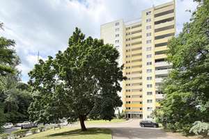 Wohnen mit Weitblick im Grünen: Modernisierte 3 Zimmer Wohnung mit zwei Bädern und Tiefgaragenstel – Die vollständige Adresse der Immobilie erhältst du vom Anbieter., 14055 Westend, Berlin – Vorschaubild 7