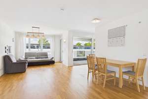 Moderne 2 ZKB Mietwohnung mit Balkon im 1. OG nahe Stadtmitte – Die vollständige Adresse der Immobilie erhältst du vom Anbieter., 85053 Südost, Ingolstadt – Vorschaubild 2