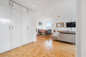Hochwertig modernisierte 4-Zimmer-Wohnung mit West-Loggia in Golzheim! – Die vollständige Adresse der Immobilie erhältst du vom Anbieter., 40476 Stadtmitte, Düsseldorf – Vorschaubild 8