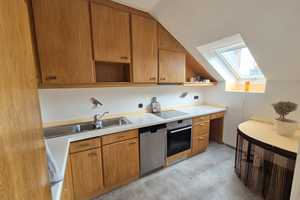 Lichtdurchflutete 4 Zi.-Maisonettewohnung mit Balkon, Kaminofen und Dachstudio mit Panoramablick – Limburg-Weilburg (Kreis) – Vorschaubild 5