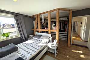 Zentrales Wohnhaus mit flexibler Nutzung – Wohnen, Vermieten , Gewerbe uvm. – Peine (Kreis) – Vorschaubild 4