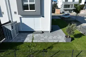 Neubau - Reiheneckhaus in attraktivem Neubaugebiet - inkl. Solaranlage, Einbauküche, Carport uvm. – Merowingerstraße 1a, 78247 Konstanz (Kreis) – Vorschaubild 6