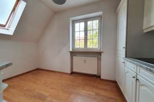 Balkon, Tageslichtbad, Parkett - Helle 3-Zimmer-Maisonette Baujahr 98 mit TG-Stellplatz u. Aufzug! – Bärengasse a.A., 7747 Lobeda-Altstadt, Jena – Vorschaubild 7