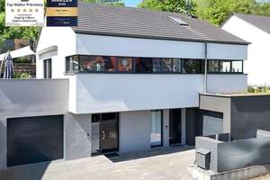 Hochwertiges Architektenhaus - Handwerkskunst und moderne Technik in sonniger Lage – Die vollständige Adresse der Immobilie erhältst du vom Anbieter., 97261 Güntersleben – Vorschaubild 1