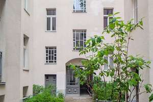 HOMESK - Altbaucharme in Berlin-Mitte | Lichtdurchflutete 2-Zimmer-Wohnung nahe Rosenthaler Platz – Zehdenicker Straße 16, 10119 Mitte (Ortsteil), Berlin – Vorschaubild 23