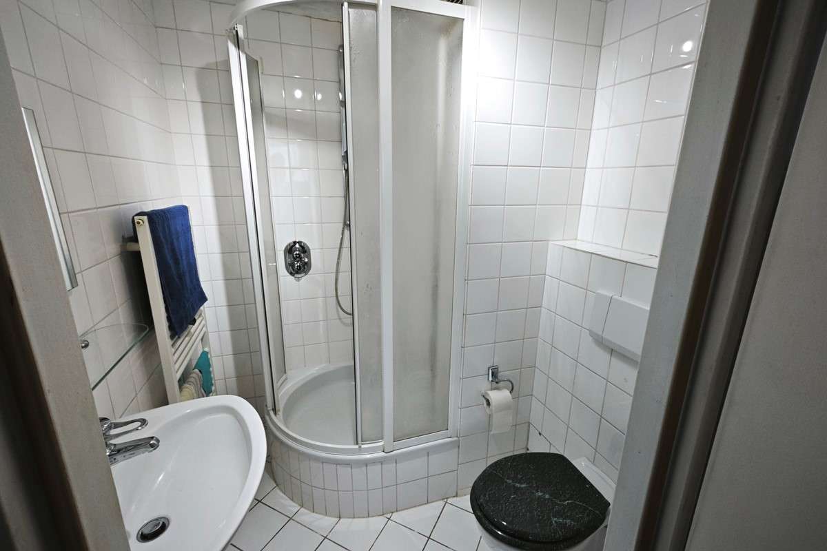 Immobilie in Glashütten - Glashütten: Einzigartiges Architektenhaus am Sonnenhang mit beeindruckendem Fernblick. - Bild 4