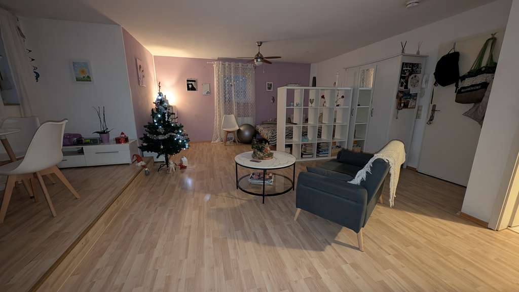 Immobilie in Freiburg im Breisgau - Charmante 1-Zimmer-Wohnung mit Wohlfühlcharakter - Bild 1