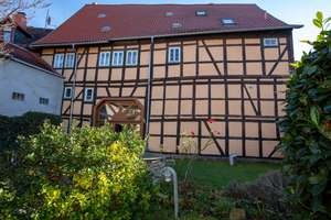 Historisches Kulturdenkmal-Ensemble mit Entwicklungspotenzial – MFH & Nebengebäude – Die vollständige Adresse der Immobilie erhältst du vom Anbieter., 99947 Bad Langensalza – Vorschaubild 2