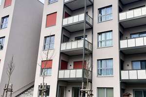 *GEMÜTLICHE* 2-Zimmer-Terrassenwohnung mit EBK*