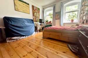 +++bezugsfreie 2-Zimmer-Altbauwohnung mit Dielenboden am Volkspark+++ – Bruchsaler Straße 13, 10715 Berlin – Vorschaubild 5