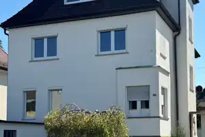 Rarität in Stuttgart - Bezugsfreies Stadthaus mit Gartenidylle & Weitblick – Stuttgart – Vorschaubild 2