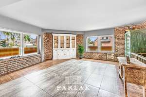 "Haus-im-Haus" im Loftstil