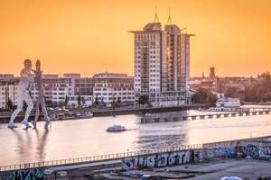 Exklusiv sanierte 2-Zimmer-Wohnung nahe der Spree – lichtdurchflutet, Balkon und sofort bezugsfrei – Stralauer Allee 17c, 10245 Friedrichshain, Berlin – Vorschaubild 10