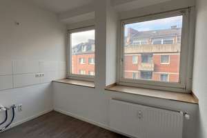 helle, offene 1 Zimmer Wohnung mit Badewanne - Aufzug vorhanden – Beekstr. 45, 47051 Altstadt, Duisburg – Vorschaubild 2