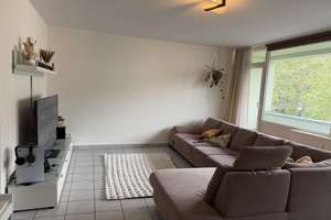 Großzügige 4-Zimmer-Wohnung mit Aufzug direkt am Opladener Platz – Peter-Neuenheuser -Straße 2, 51379 Opladen, Leverkusen – Vorschaubild 2