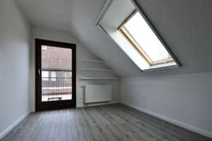 VIEL PLATZ ZUM WOHNEN, ARBEITEN & ENTSPANNEN - GROSSE TERRASSE & POOL- GARAGE FÜR 2 PKW – Heiterwanger Weg 36 po, 12209 Lichterfelde, Berlin – Vorschaubild 26