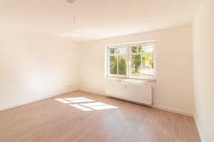 Geestland - Langen // Modernes 6-Familienhaus in zentraler Lage – Cuxhaven (Kreis) – Vorschaubild 4