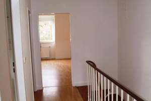 Doppelhaushälfte, großzügig, sonnig mit Kamin und Carport in Hamburg Volksdorf zu Verkaufen! – Die vollständige Adresse der Immobilie erhältst du vom Anbieter., 22359 Volksdorf, Hamburg – Vorschaubild 14