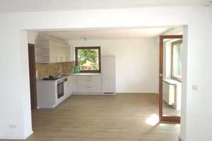 2 Zimmer  EG-Wohnung mit Terrasse in ruhiger Wohnlage – Esslingen (Kreis) – Vorschaubild 2