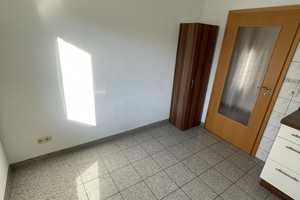 Exklusive 3-Raum-Wohnung mit gehobener Innenausstattung mit Balkon und Einbauküche in Bonn – Hausdorffstraße 233, 53129 Bonn – Vorschaubild 4