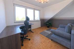 iTH: Ein paar Stufen näher am Wohnglück – großzügige DG-Wohnung in Bottrops Stadtmitte! – Die vollständige Adresse der Immobilie erhältst du vom Anbieter., 46236 Stadtmitte, Bottrop – Vorschaubild 12