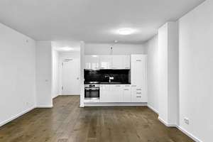 Modernes Premium-Apartment mit Einbauküche nahe Königsallee – Die vollständige Adresse der Immobilie erhältst du vom Anbieter., 40215 Friedrichstadt, Düsseldorf – Vorschaubild 1