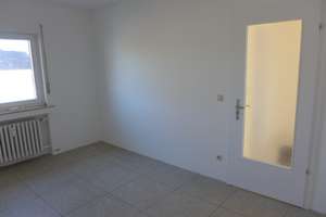 Gepflegte  2-Raum-Wohnung mit Einbauküche und Gartennutzung – Nünningstraße 30, 45141 Frillendorf, Essen – Vorschaubild 10