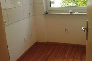 Von Privat neu renovierte 2 Zimmer Wohnung mit Südbalkon in München Solln mit idealer Raumaufteilung – Springerstraße 29, 81477 Solln, München – Vorschaubild 6