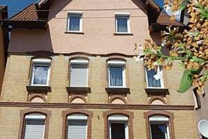Stuttgart-Untertürkheim: Gepflegtes und saniertes Mehrfamilienhaus