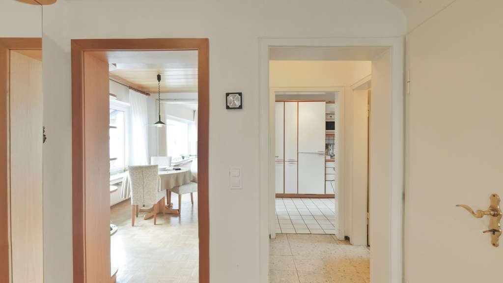 Immobilie in Cremlingen - Familienfreundliches Einfamilienhaus mit großem Garten auf Erbpachtgrundstück in Weddel - Bild 4