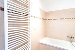 Paare aufgepasst! Lichtdurchflutete 3-Zimmer-Wohnung mit Einbauküche und Balkon! – Wolgograder Allee 58, 9123 Hutholz, Chemnitz – Vorschaubild 6