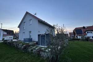 Fertiggestelltes Einfamilienhaus in Nagold-Hochdorf – Die vollständige Adresse der Immobilie erhältst du vom Anbieter., 72202 Nagold – Vorschaubild 3