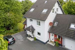 ZWEI WOHNEINHEITEN, EIN LEBENSTRAUM – EXKLUSIVES FAMILIENHAUS MIT EINLIEGERWOHNUNG – Die vollständige Adresse der Immobilie erhältst du vom Anbieter., 58097 Altenhagen, Hagen – Vorschaubild 1