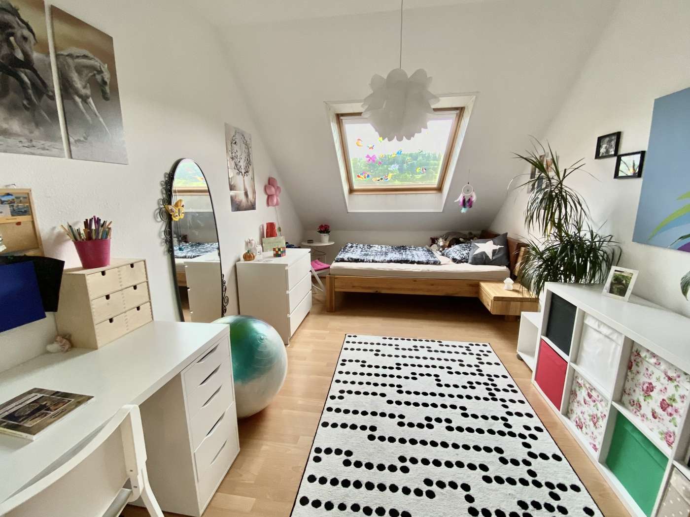 Immobilie in Helsa - Hochwertiges MFH mit Gartenpool, PV-Anlage, 

neuer Heizung und weiteren Extras in Helsa-Wickenrod - Bild 14