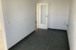 Ganz oben mit neuem Bad! – Karwendelstr. 9, 90471 Langwasser Nordwest, Nürnberg – Vorschaubild 7
