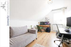 Löhne-Mennighüffen: Großzügige und sanierte DHH mit kleinem Garten, sonniger Dachterrasse und EBK – Die vollständige Adresse der Immobilie erhältst du vom Anbieter., 32584 Löhne – Vorschaubild 20