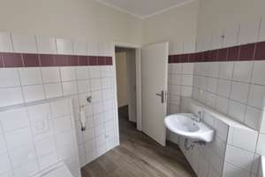 1 Monat mietfrei Renovierte 4-Raumwohnung – 39104 Buckau, Magdeburg – Vorschaubild 11