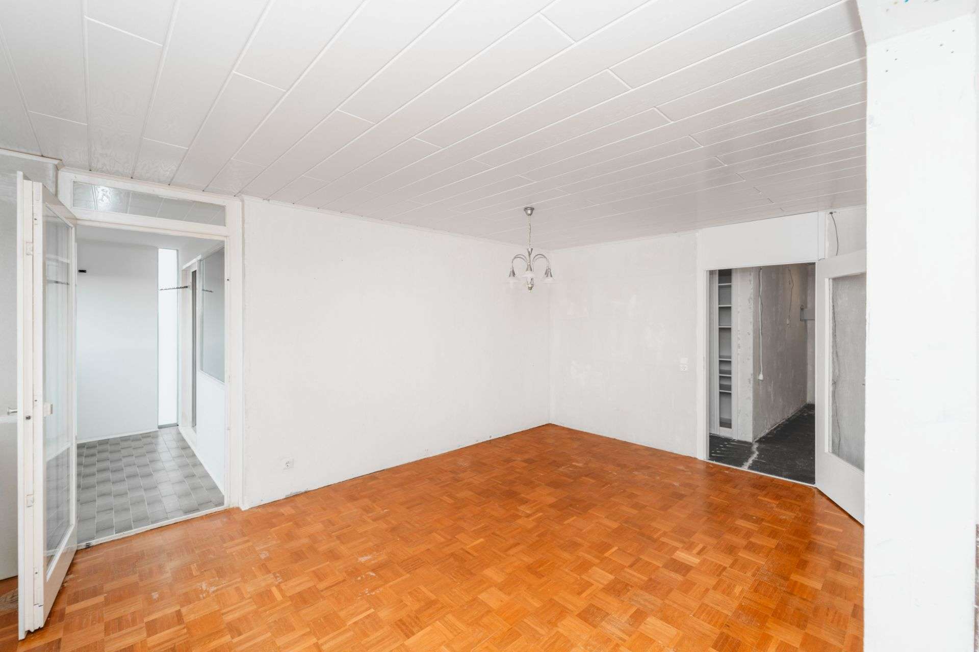 Perfekt für Familien & Hobbyhandwerker: 3,5 Zimmer mit Wintergarten inkl. Garage - Erbpacht, Mannheim – Bild 2