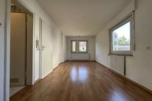 „Haus im Haus“-Erlebnis - Großzügige 4-Zimmer-Wohnung mit Balkon & eigenem Garten – 70499 Weilimdorf (Ortsteil), Stuttgart – Vorschaubild 8