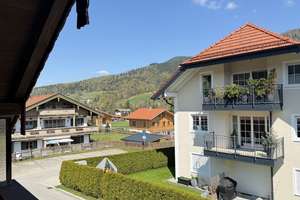 Charmantes 2-Familienhaus mit Einliegerwohnung in herrlicher, ruhiger Dorfkernlage von Ruhpolding – Die vollständige Adresse der Immobilie erhältst du vom Anbieter., 83326 Ruhpolding – Vorschaubild 3
