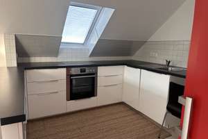 Helle möblierte Dachgeschosswohnung - Erstbezug mit Balkon und unverbautem Blick ins Grüne – 52134 Herzogenrath – Vorschaubild 2