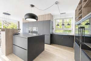 Exklusiv-Penthouse, barrierefrei, umlaufende Südwest-Dachterrasse, grün, uneinsehbar, absolut ruhig – Die vollständige Adresse der Immobilie erhältst du vom Anbieter., 81545 Harlaching, München – Vorschaubild 14