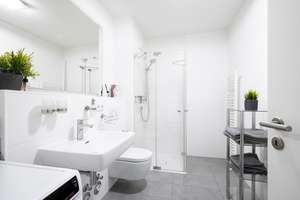 MÜNCHNER IG | TRAUMHAFTE 2 ZIMMER WOHNUNG IN SCHWABING MIT BLICK INS GRÜNE ! – Die vollständige Adresse der Immobilie erhältst du vom Anbieter., 80807 Alte Heide-Hirschau, München – Vorschaubild 4
