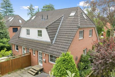 Wohnen in direkter MHH-Nähe. Gepflegte Doppelhaushälfte mit Garten und viel Platz.