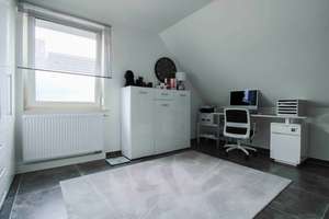 Modernisiertes Zweifamilienhaus mit bewohnbarem Nebengebäude & Baugrundstück in Staffelbach – Die vollständige Adresse der Immobilie erhältst du vom Anbieter., 96173 Oberhaid – Vorschaubild 11