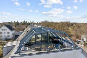 Traumhafte 5,5 Zi. DG-Maisonette Wohnung mit Neubaufeeling in ruhiger Lage in Trudering – Die vollständige Adresse der Immobilie erhältst du vom Anbieter., 81825 Waldtrudering, München – Vorschaubild 1