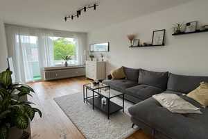 Benrath/Urdenbach :     2-Zimmer-Wohnung                * hell und perfekt geschnitten *  von privat – Fritz-Brandt-Weg 6, 40593 Düsseldorf – Vorschaubild 1